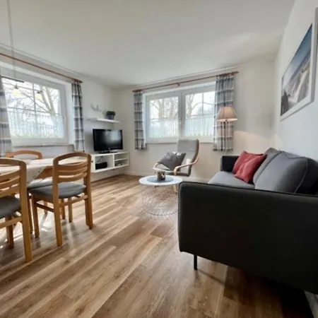Ferienwohnung 5, Og, Hof Zur Sonnenseite Fehmarn * Sahrensdorf